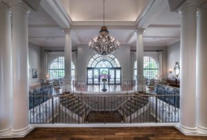 an entryway of Frenchman's Creek Beach & Country Club in Palm Beach Gardens Florida by j banks design group